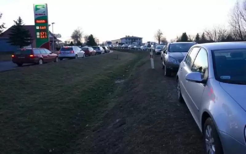 100 ألف نازح داخل اوكرانيا وآلاف