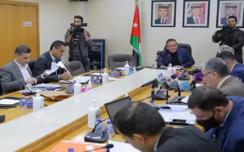 مالية النواب توصي بتحويل مخالفات بلديات