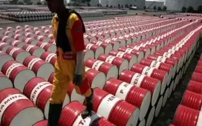 برميل النفط يتجاوز 103 دولارات