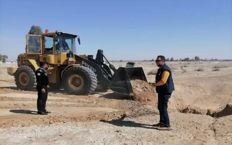 بلدية الازرق تردم 6 ابار مهجورة