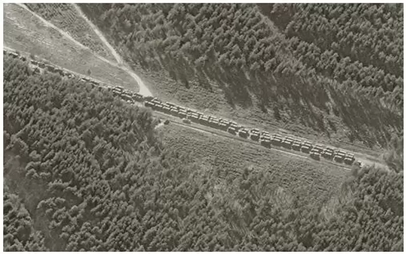 رتل عسكري روسي يزيد طوله على