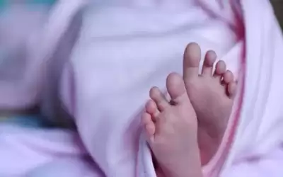 سوريا .. العثور على رضيعة ملقاة