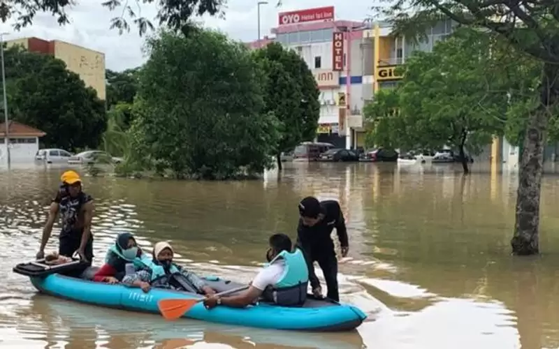 ارتفاع حصيلة ضحايا فيضانات ماليزيا إلى