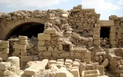 الاثار: التنقيب في اكثر من 75