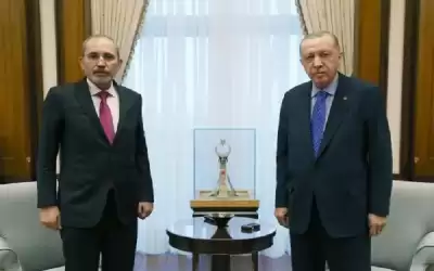 الصفدي ينقل رسالة من الملك إلى