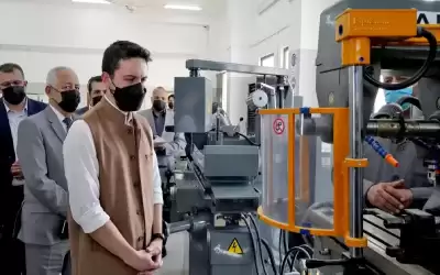 ولي العهد يفتتح مبنى المشاغل الهندسية