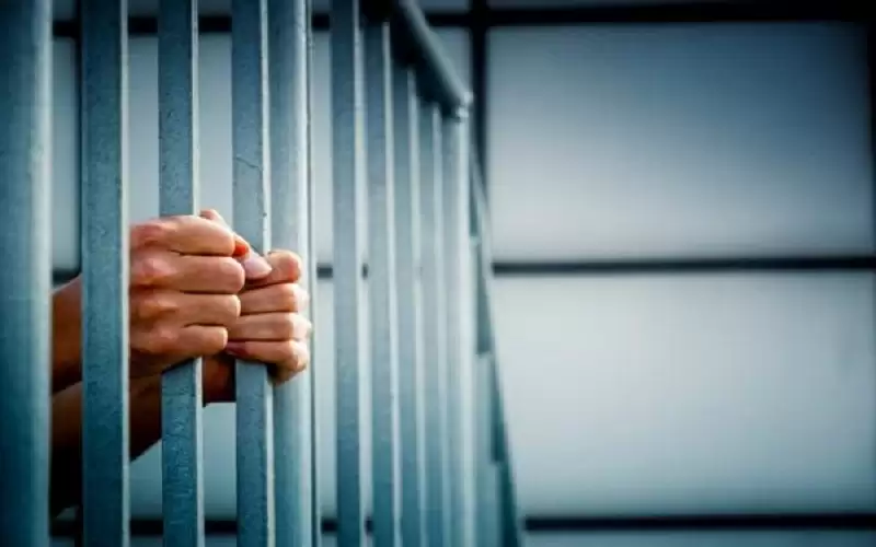 حبس 3 موظفين بمختبرات خاصة 6