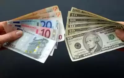 اليورو يواصل خسائره مقابل الدولار
