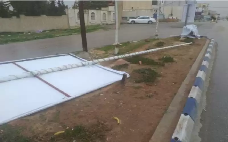 كهرباء اربد تنفي سقوط أعمدة كهربائية