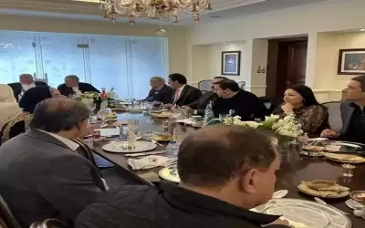 الروابدة والمصري وعطية وملحس والطباع والحموري