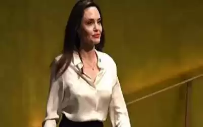 مشاهير العالم ينتفضون للتبرع للأوكرانيين واتهامات