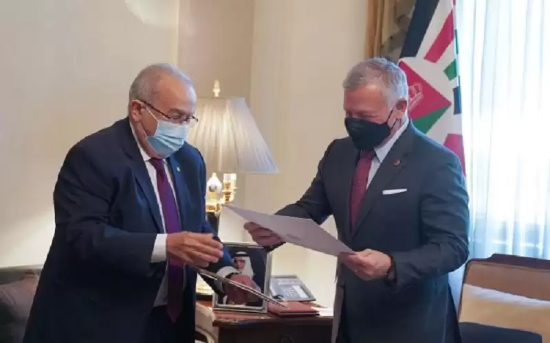 الملك يشدد على أهمية تعزيز العمل