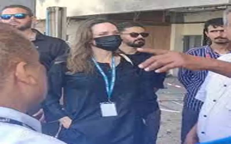 أنجلينا جولي تصل إلى اليمن في