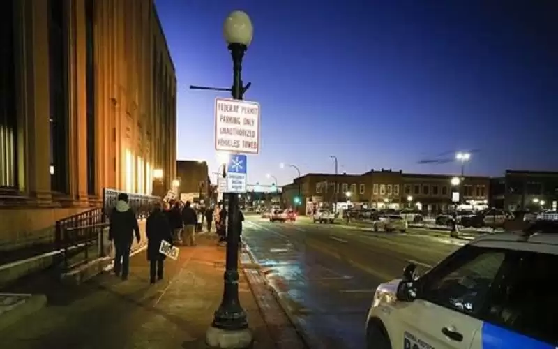 إطلاق نار خارج مدرسة بولاية أيوا