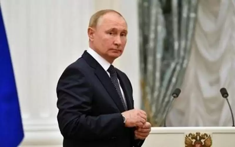 بوتين يحظر تصدير واستيراد المواد الخام