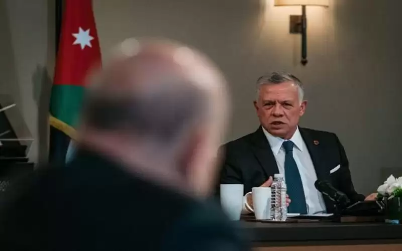 الملك يؤكد ضرورة ايجاد حلول لحماية