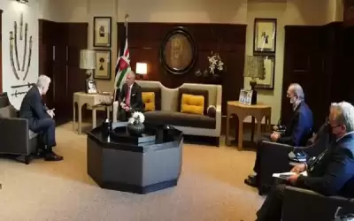 الملك يلتقي وزير الخارجية الإسرائيلي ويؤكد: