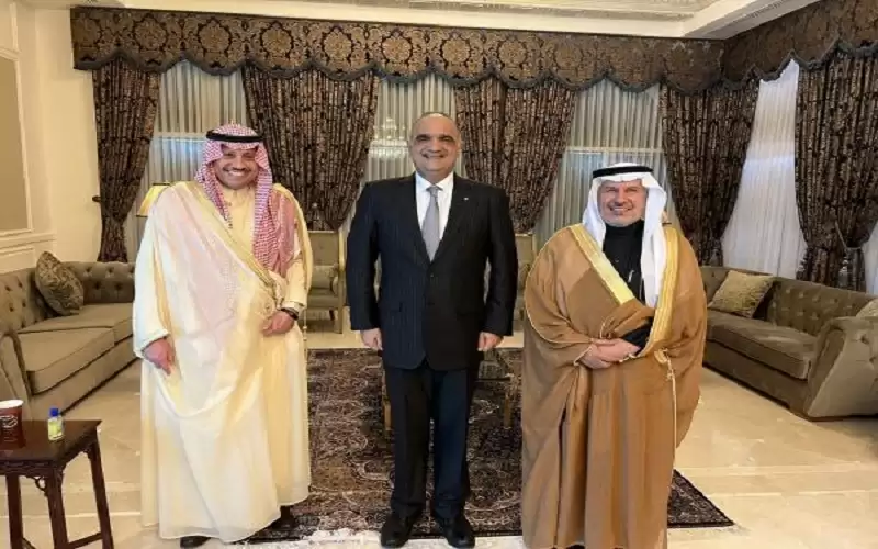 الخصاونة يلتقي السفير السعودي والمشرف العام
