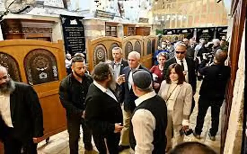 نائب ترامب يقتحم الحرم الإبراهيمي