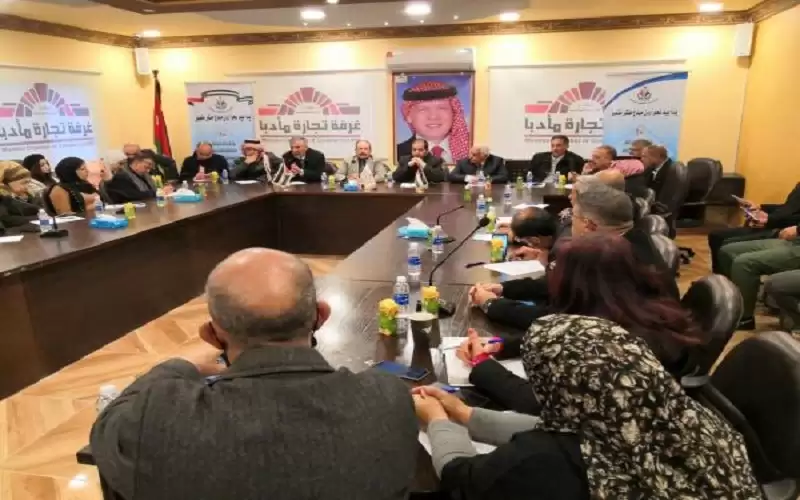 جلسة حوارية مع عدد من مترشحي