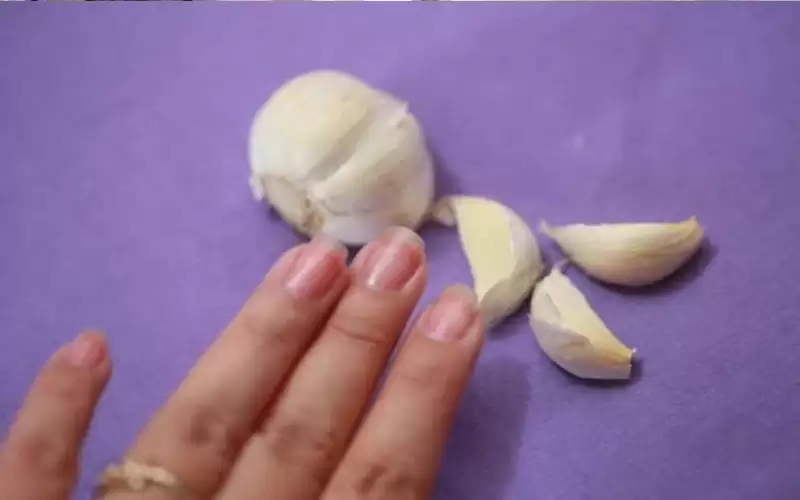 بخلطات طبيعية .. كيفية استخدام الثوم