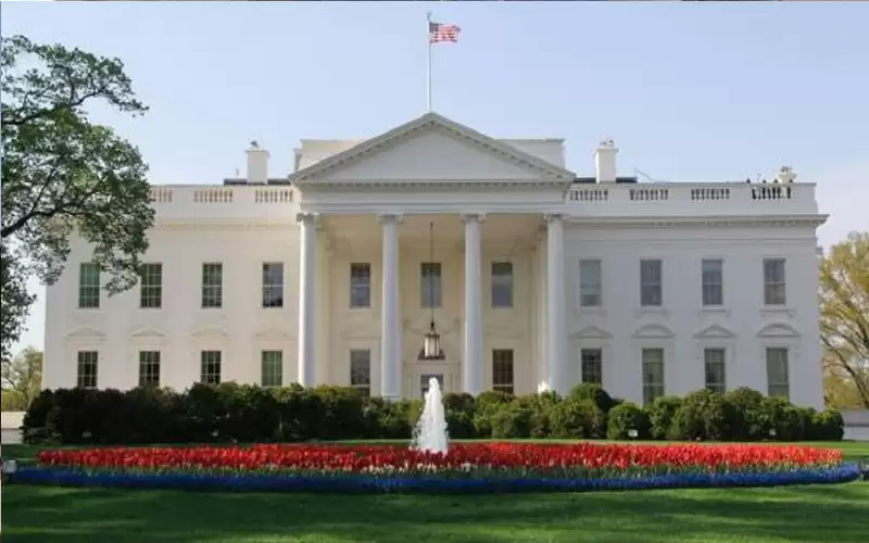 البيت الأبيض يعيد فتح أبوابه للجمهور