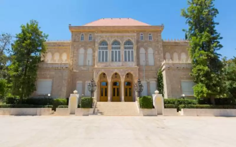 الخصاونة مديرا للدائرة الادارية في الديوان
