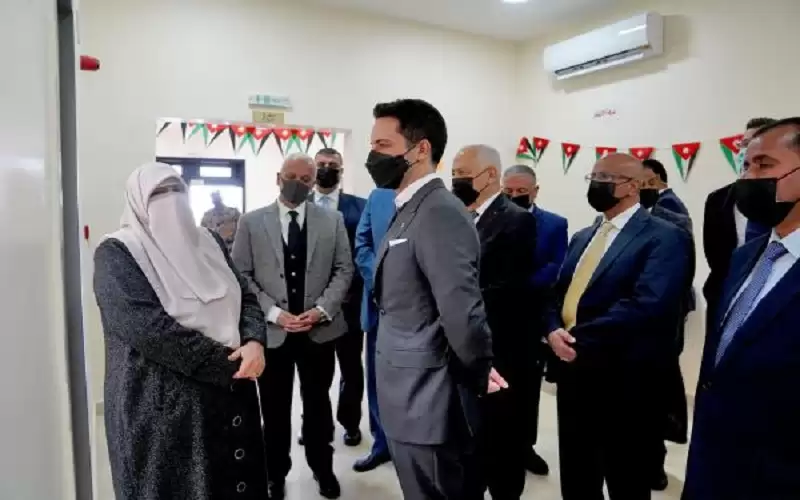ولي العهد يؤكد أهمية الاستثمار بالطاقات
