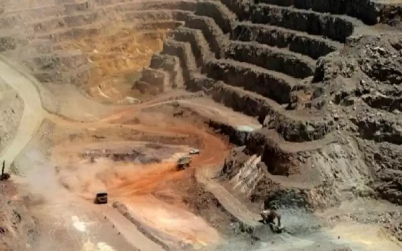 13 قتيلا بانهيار منجم ذهب في