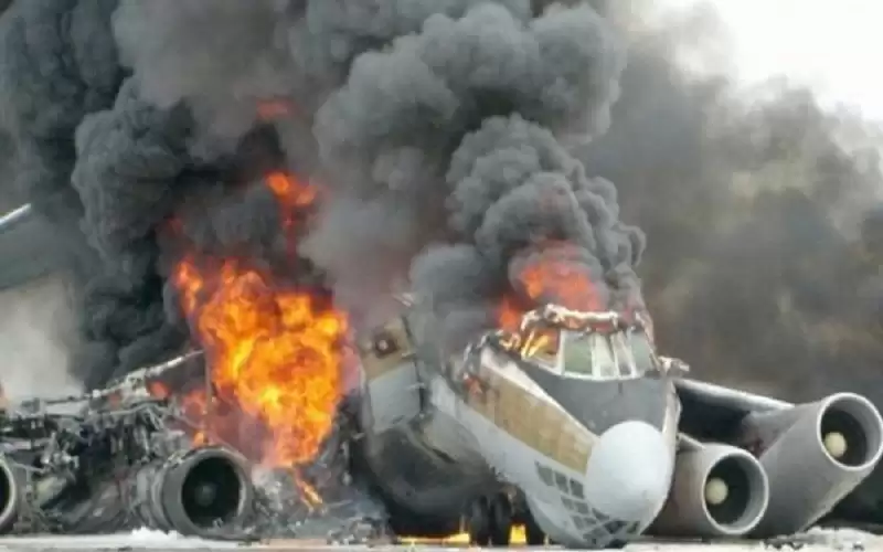 مصرع 4 اشخاص بتحطم طائرة عسكرية