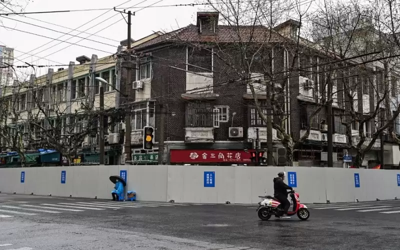 جيش من عمال التوصيل يزود سكان