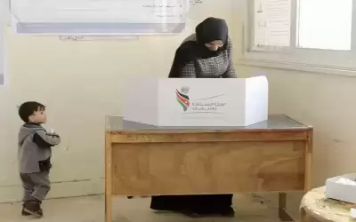 مليون ناخب خلال 9 ساعات وسط