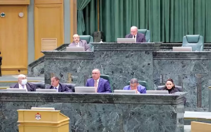 الأعيان يصادق على قرار النواب بشأن