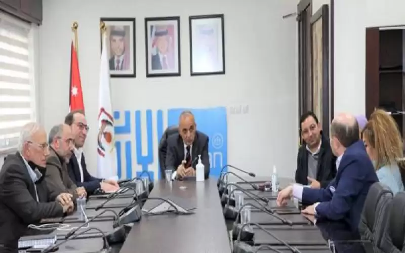 السياحة تتسلم المعايير الوطنية لمهنة دليل