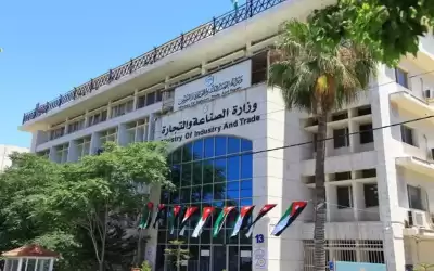 الصناعة والتجارة تحرر 439 مخالفة تموينية