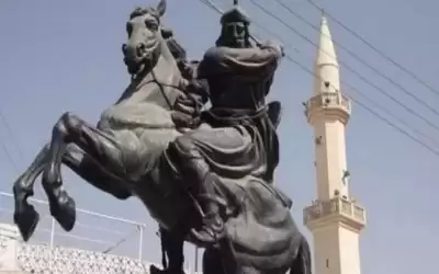 رئيس بلدية الكرك يشهر سيف خشم