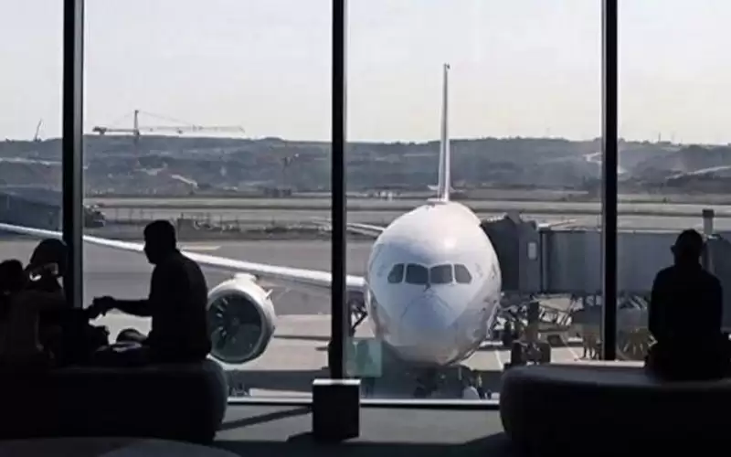 قنبلة تؤخر إقلاع طائرة تركية متجهة