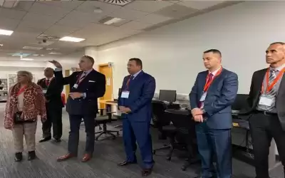 الحواتمة يلتقي كبار مسؤولي الشرطة البريطانية