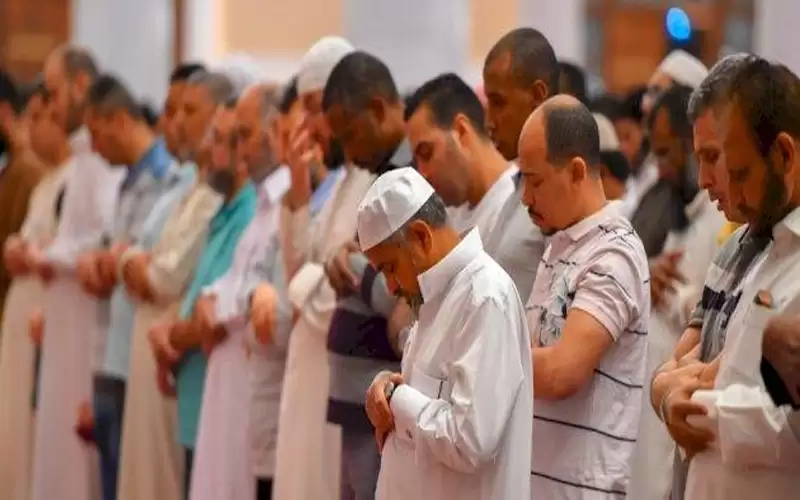 لا تعديل على عدد ركعات التراويح