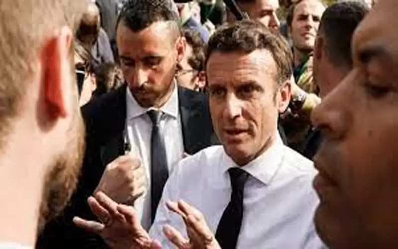 ماكرون يواجه غضب الفرنسيين إزاء ارتفاع