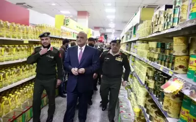 رئيس الوزراء يؤكد ضرورة توفير مخزون