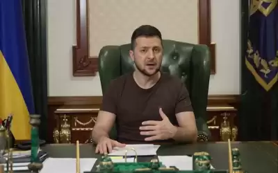 زيلينسكي: لا حديث عن رفع العقوبات