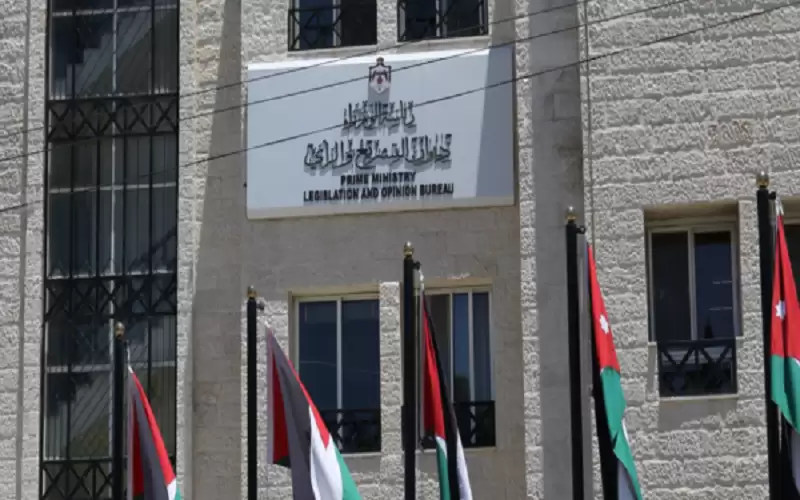 الحمود إلى التقاعد وعبده رئيسا للتشريع