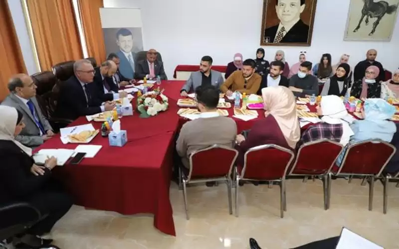 مساد: إعادة النظر بالخطط الدراسية للكليات