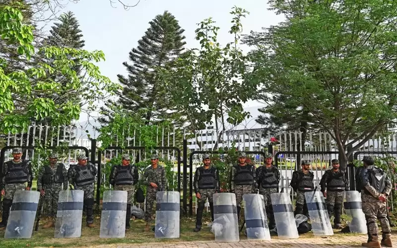 نائب رئيس برلمان باكستان يعرقل تصويتا