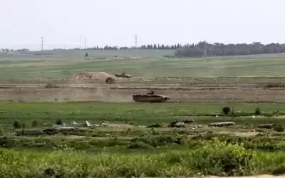 الاحتلال الإسرائيلي يهاجم المزارعين شرق دير