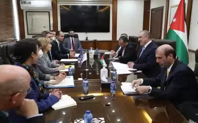 250 مليون دولار وفرها بنك الاستثمار