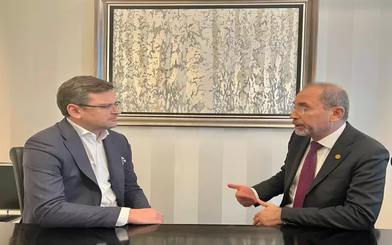 وزير الخارجية يلتقي نظيره الأوكراني لمتابعة