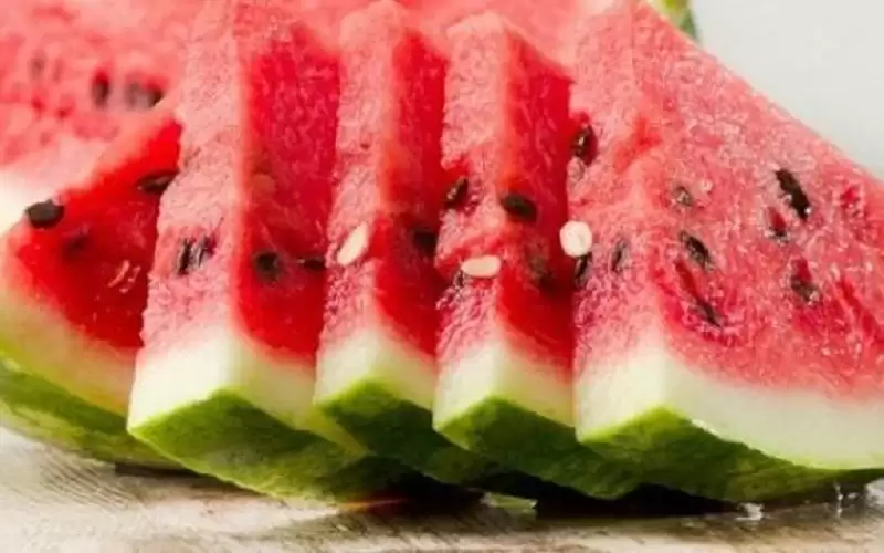 فوائد بذور البطيخ.. لن ترميها بعد