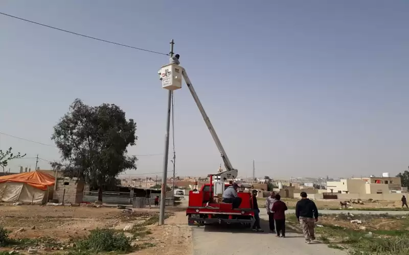 اعادة تاهيل لوحات إنارة الشوارع في